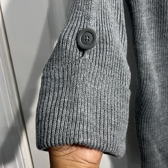 a.n.a. Women’s gray sweater- 3/4 cuffed sleeves w/ button detail - Size Medium - Picture 2 of 6